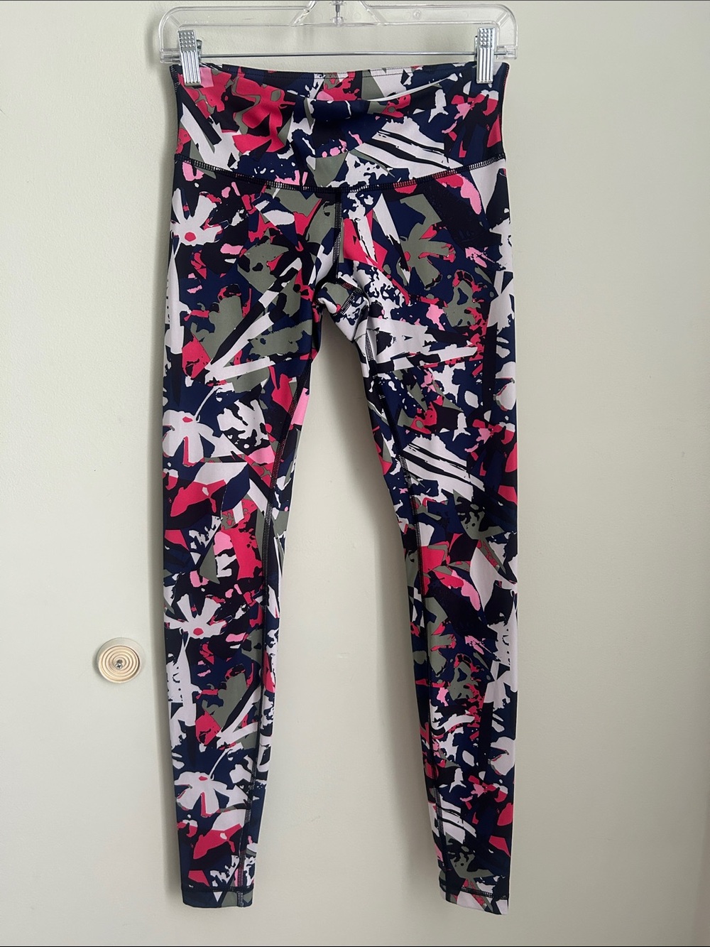 lululemon athletica Navy, Pink & Olive Abstract Print Leggings